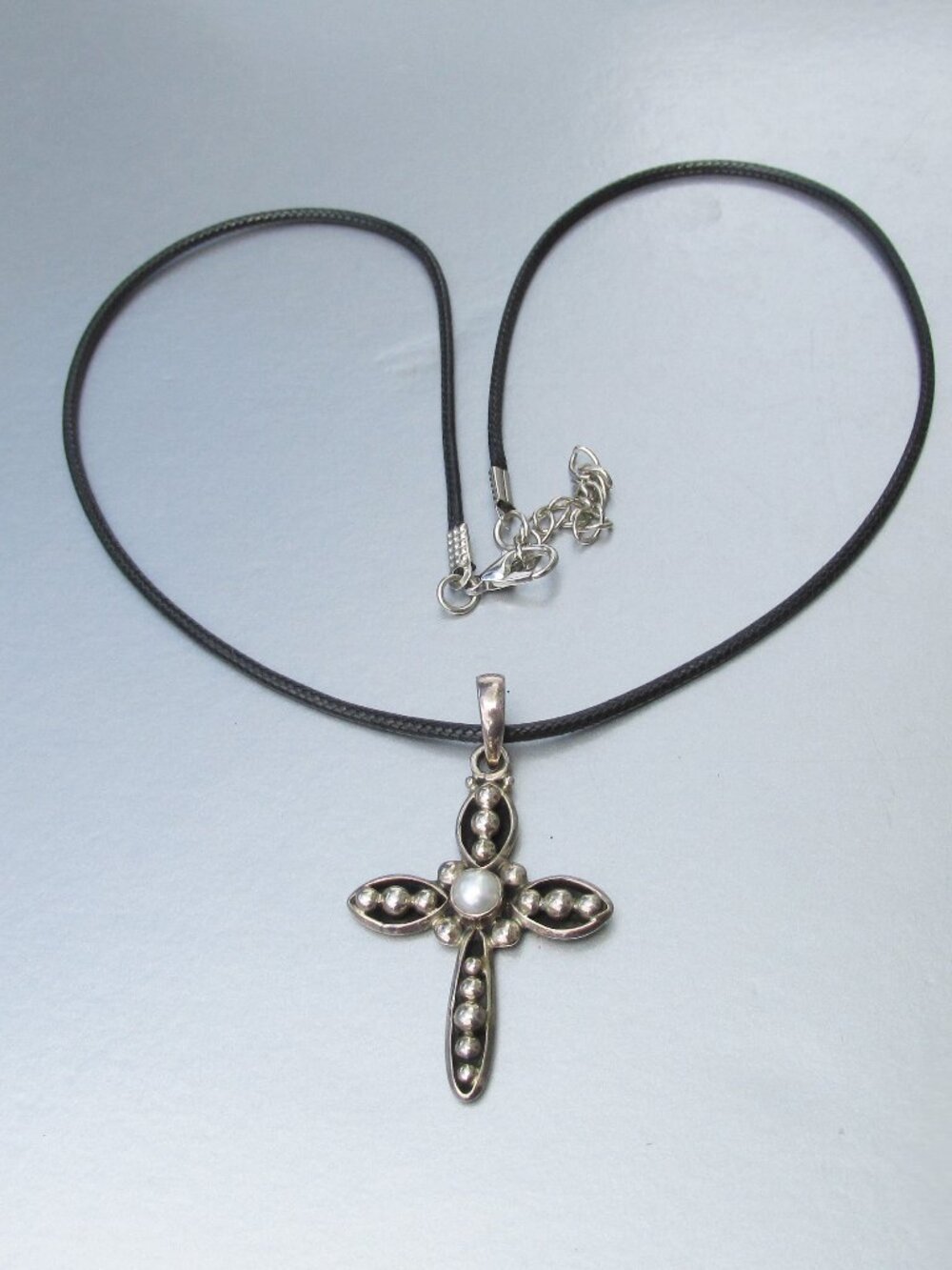 Retired SILPADA Sterling SIlver Pearl CREDENCE Cross Pendant Necklace S0971